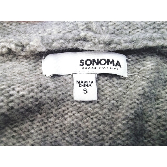 Soft & Cozy Hooded Sweater - Picture 5 of 6